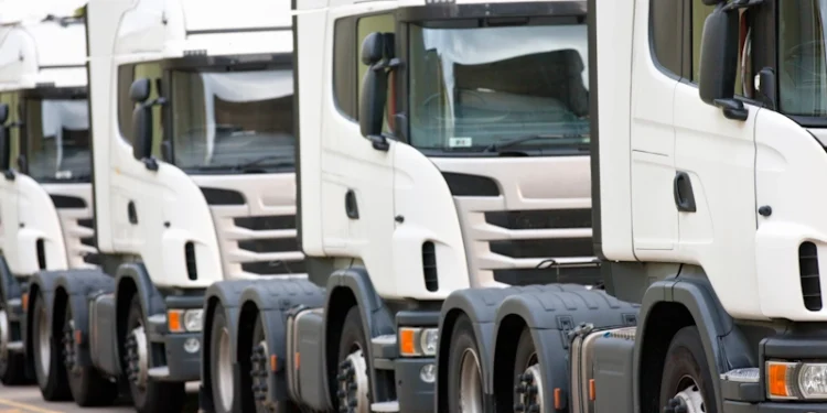 Útdíjak és költségek miatt tiltakoznak a fuvarozók