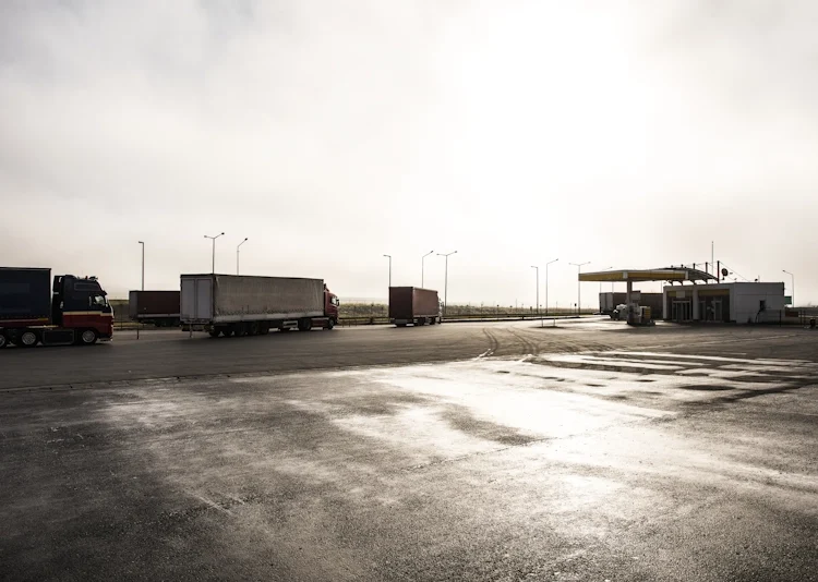 Útdíj és kamionkorlátozás: az út hiánya a gond