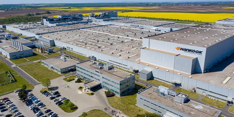 28 milliárd forintos támogatás: jön a Hankook tehergumi