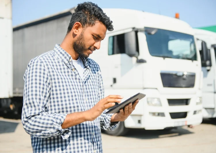 Digitális forgalmi engedély jöhet az EU-ban