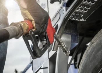 Magas dízelárak boríthatják a fuvarozók árait