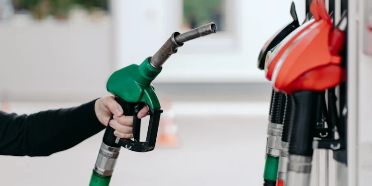 Üzemanyag-zavar fenyegeti a hazai fuvarozást 