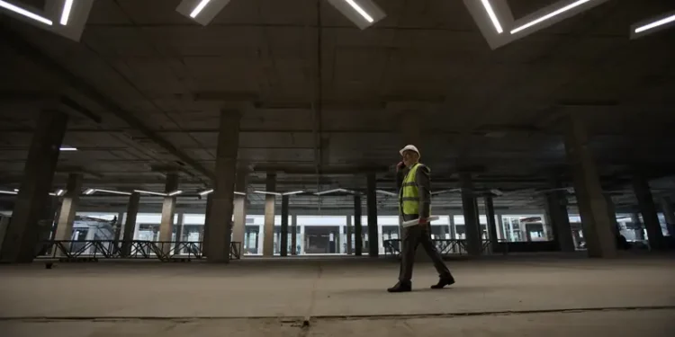 Munkaerőhiány és tőkehiány szorítja a logisztikát